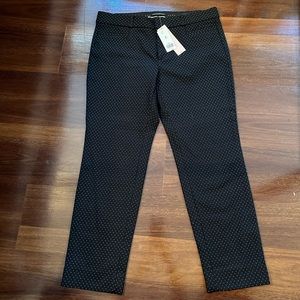 NWT - Banana Republic Sloan cropped pant - size 8P - black with white dots